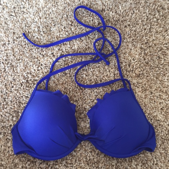 Victoria's Secret Other - Victoria Secret Swim Top 32B